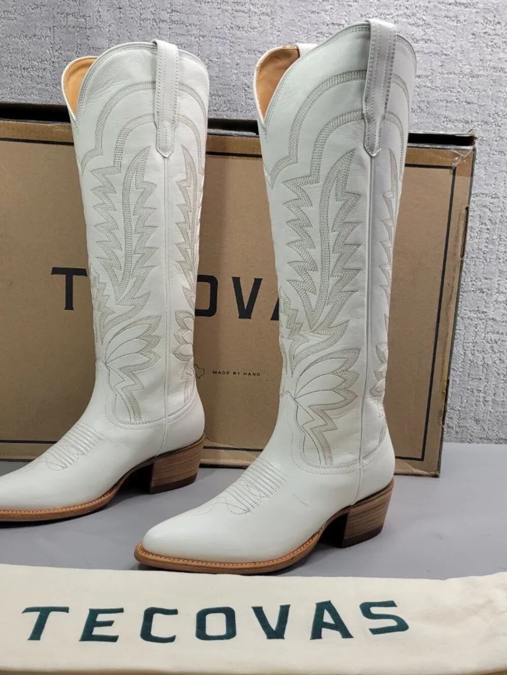 Tecovas The Abby Women's Size US 7.5B Snow Cowhide Cowgirl Boots.
